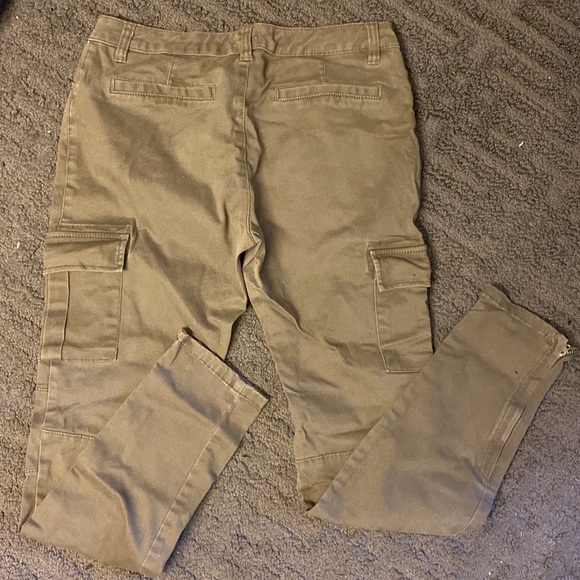 Army green cargo pants - Picture 2 of 3